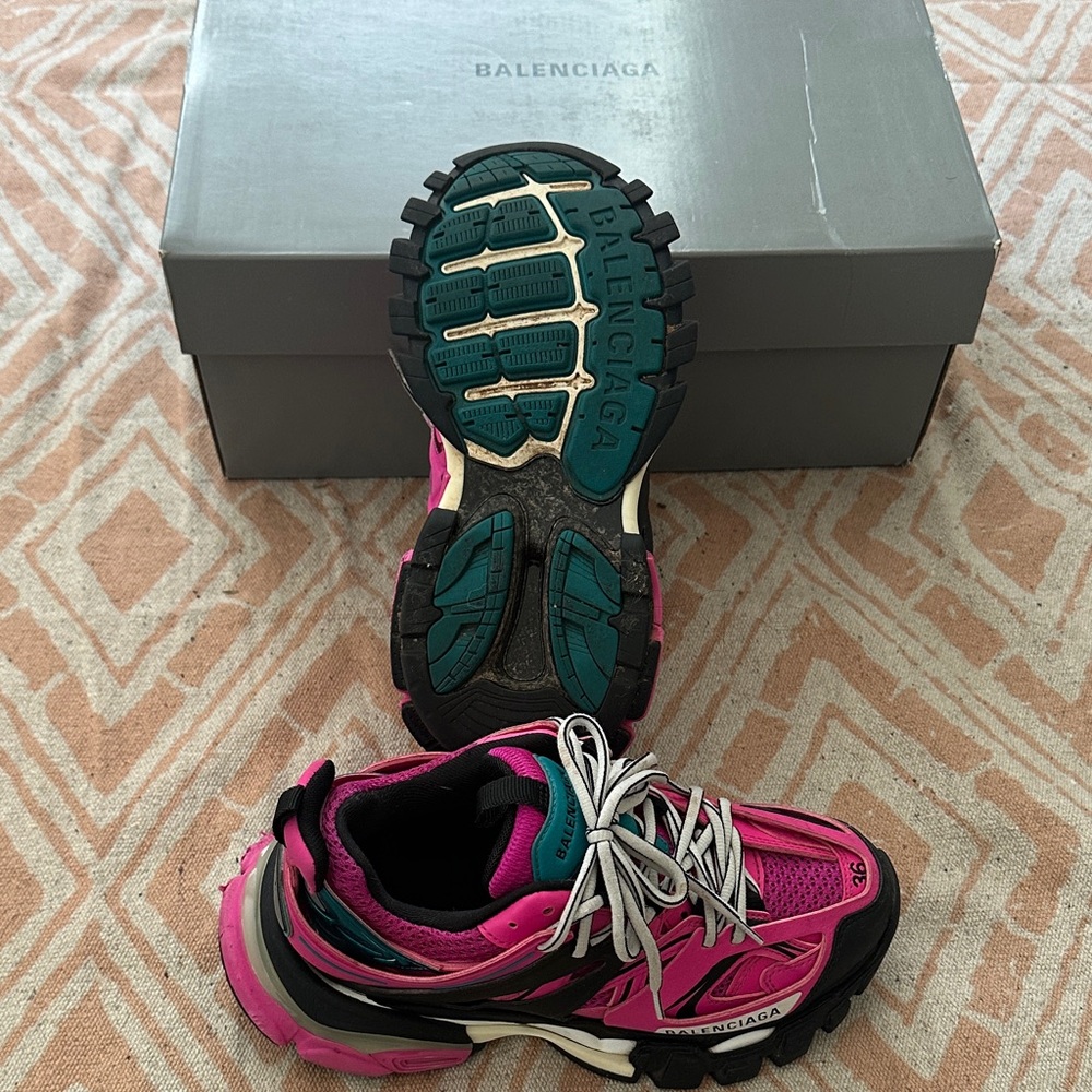Balenciaga Women's Fuchsia and Black Athletic Shoes - Picture 3 of 6